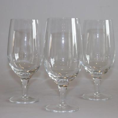 Set of wine glasses