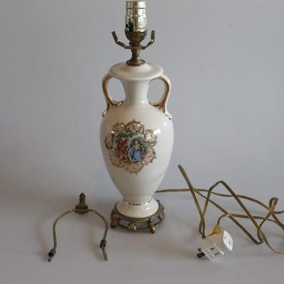 VINTAGE VICTORIAN COLONIAL LAMP IVORY