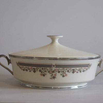 Lenox Lace Point round covered vegetable dish