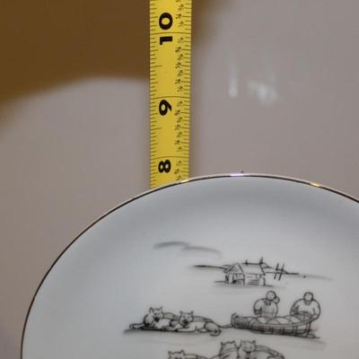 Vintage Mid Century Robert Mayokok Plate With Hunter/Seal Scene Set of 3