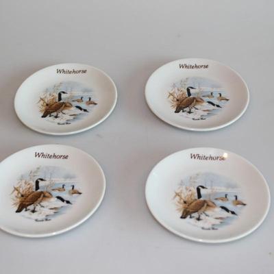 Vintage Montreal Canada Geese Gift Shop Decorative Souvenir Plate (set of 4)
