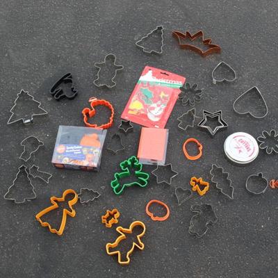 Lot of Holiday cookie cutters