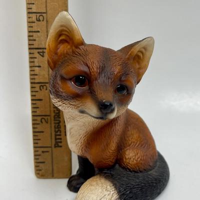 Vintage Fox Figurine Harvey Knox Kingdom