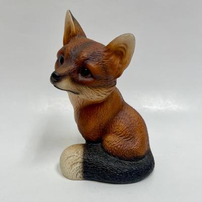 Vintage Fox Figurine Harvey Knox Kingdom