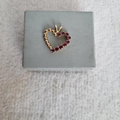 14K RUBY HEART PENDANT 0.80 g