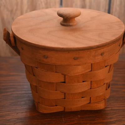 Longaberger Round Basket with Lid