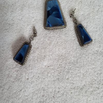 BLUE MARBLED STONE PENDANT AND EARRINGS SET IN STERLING SILVER