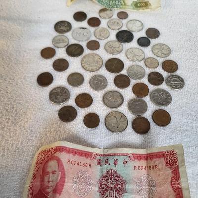 FOREIGN COINS AND BILLS