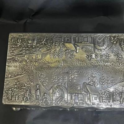 Large ornate 1916 Birngham sterling silver Jewelery box 46.2 oz