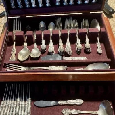 Sterling Silver Flatware 12 place set 52.7 oz silver