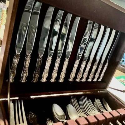 Sterling Silver Flatware 12 place set 52.7 oz silver