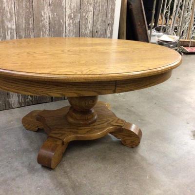Oak Oval Coffee Table Great Condition.