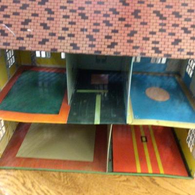 Large Vintage Metal Doll House With Lots of Doll Furniture