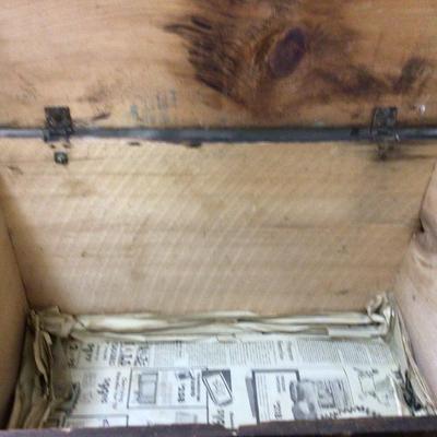 Great Vintage Wood N K Fairbanks & Co Leaf Lard Box