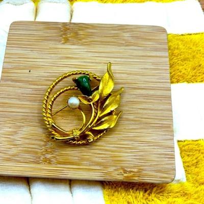 Sarah Coventry Jade Garden Brooch