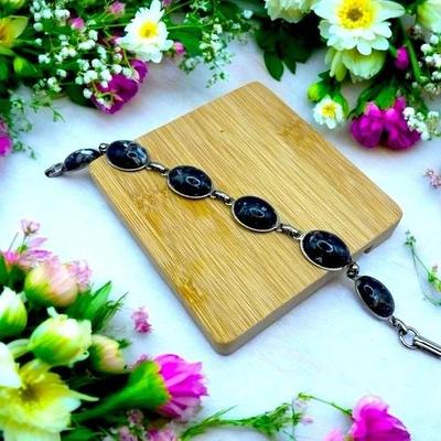 Vintage Silver-tone Bracelet with Faux Cabochon