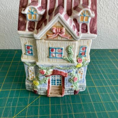 House Cookie Jar