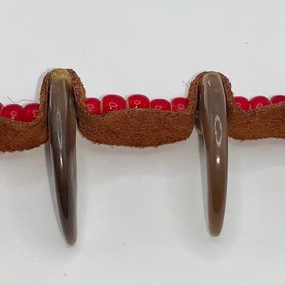 Vintage Native American Bear Claw Necklace