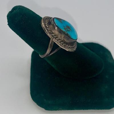 Native American Pawn Silver and Turquoise Ring