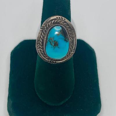 Native American Pawn Silver and Turquoise Ring