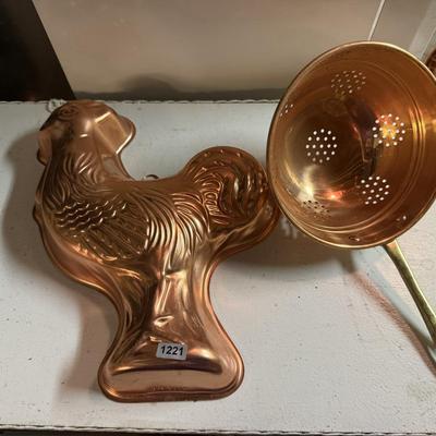Rooster & colander copper cake pans