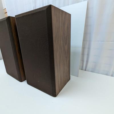 Vintage Fishier Speaker System Model SR-310