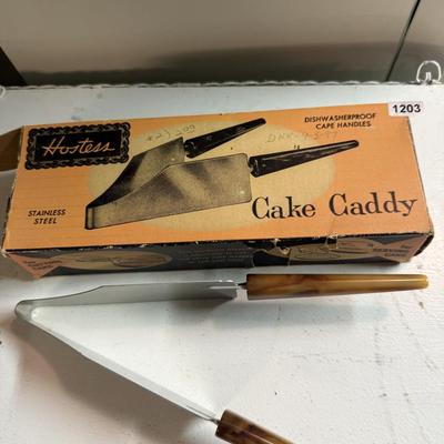 Cake caddy
