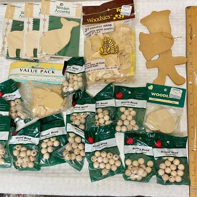 Wood Craft Item Lot
