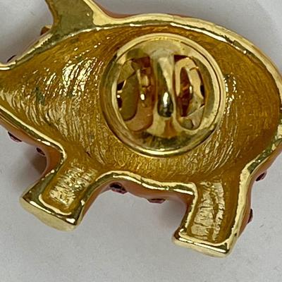 Pig Pins - 2 Pearlized pins pig shaped