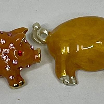 Pig Pins - 2 Pearlized pins pig shaped