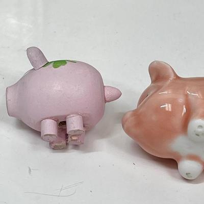 Pig Lot - Framed pint, Framed Cross-stitch, wood puzzle, glass figurines. ceramic figurines etc