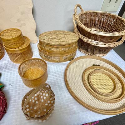 Rattan decor lot - boxes wreaths baskets