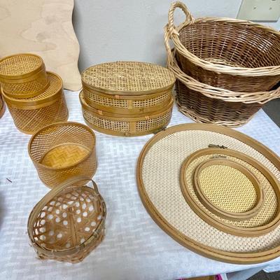 Rattan decor lot - boxes wreaths baskets