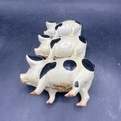 Vintage Cast Iron Black & White 3 Pigs Stacked On Top of Each Other Approx 7"