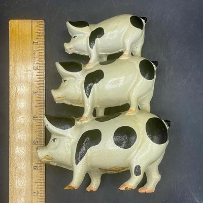Vintage Cast Iron Black & White 3 Pigs Stacked On Top of Each Other Approx 7"