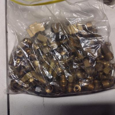 Assorted Brass Fittings (#10)