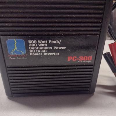 DC to AC Power Inverter- 500 Watt Peak/ 300 Watt Continuous (#14)