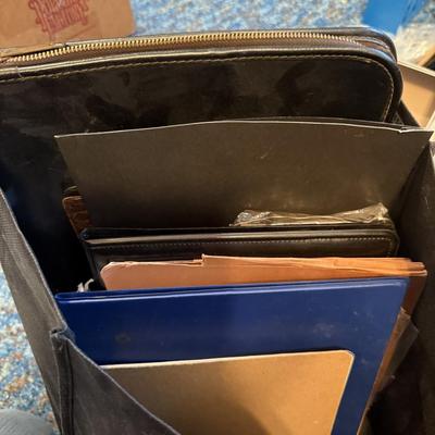 Notebooks and folders