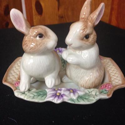 Fitz and Floyd Botanical Easter Serving Collection