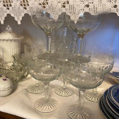Lot 10: Front Room Glassware Collection