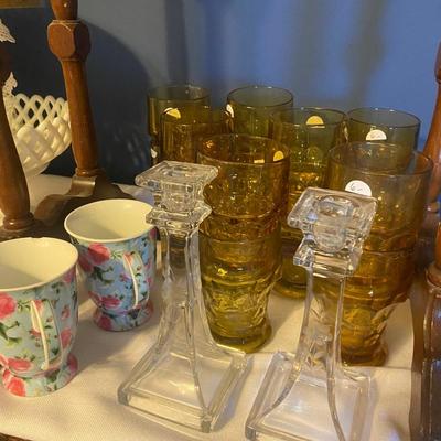 Lot 10: Front Room Glassware Collection