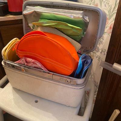Lot 15: Clinique galore & Bathroom Selection