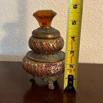 Lot 48 - Ancient Art of Mosaico Talisman Keeper Jewelry Box from India