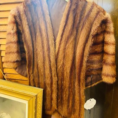 Lot 23: Entertainment Center, Art, MCM lamp & More