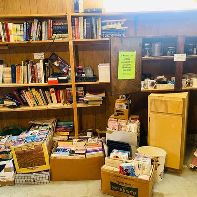 Lot 27: Books & More