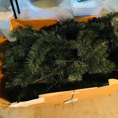 Lot 28: Vintage Holiday Selection