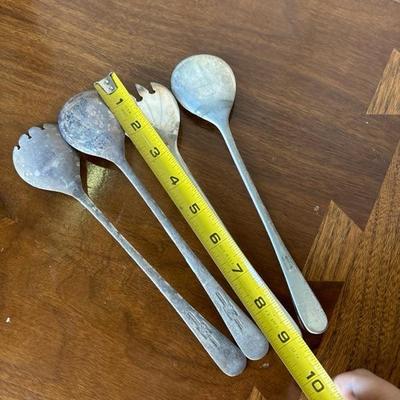 Lot 51 - Silver Plated Salad Serving Utensils