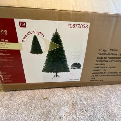 Christmas tree, 6.5ft with led lights