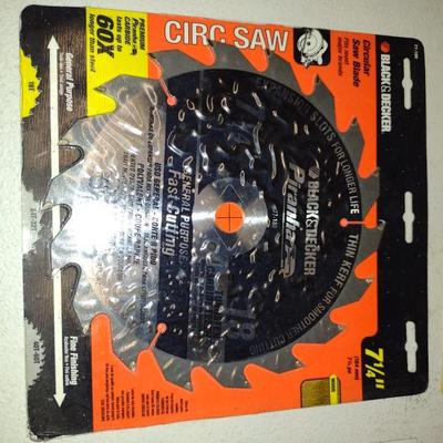 Collection of 7 1/4" Saw Blades