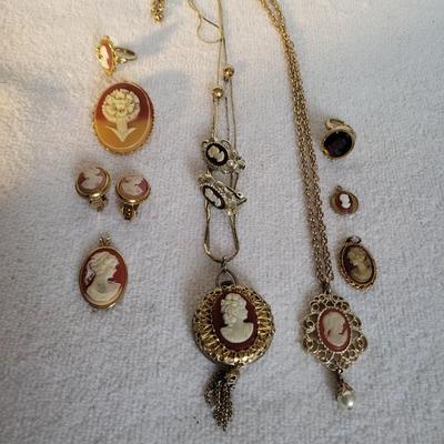 CAMEO VINTAGE JEWELRY